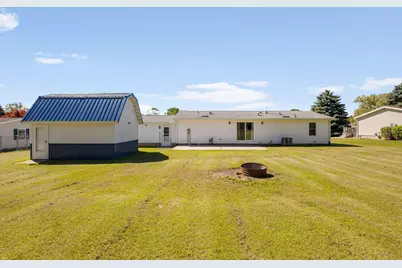 1351 E Colonial Drive, La Porte, IN 46350 - Photo 4
