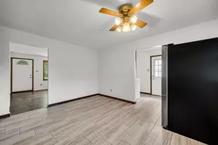 433 Nantucket Rd, Valparaiso, IN 46385 - Photo 10