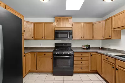 315 Valley Court, Lowell, IN 46356 - Photo 10