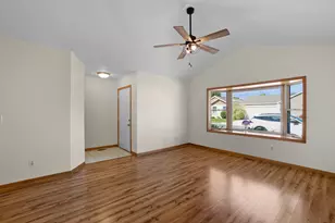 315 Valley Ct, Lowell, IN 46356 - Photo 4
