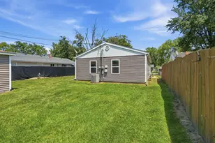 6610 Rhode Island Ave, Hammond, IN 46323 - Photo 4