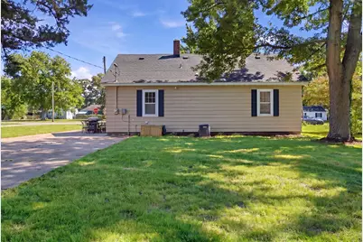 110 W Grove Street, Wheatfield, IN 46392 - Photo 18