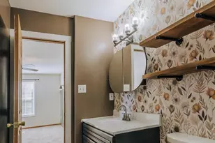 4601 Bedford Rd, Valparaiso, IN 46383 - Photo 14
