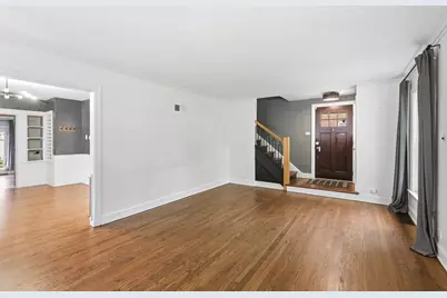 237 Sunnyside Avenue, Munster, IN 46321 - Photo 6