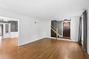 237 Sunnyside Ave, Munster, IN 46321 - Photo 6
