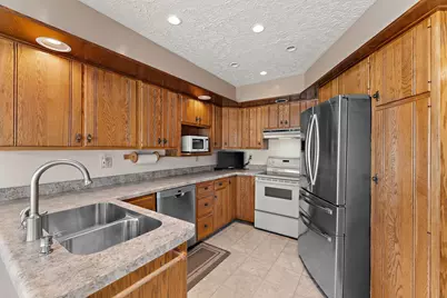 827 Kenmare Pkwy, Crown Point, IN 46307 - Photo 14
