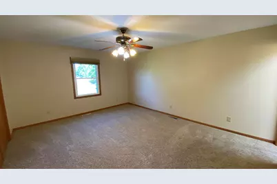 303 Pinehurst Court E, Valparaiso, IN 46383 - Photo 26