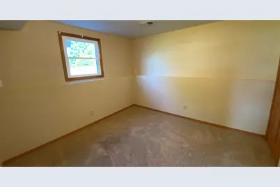 303 Pinehurst Court E, Valparaiso, IN 46383 - Photo 40