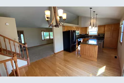303 Pinehurst Court E, Valparaiso, IN 46383 - Photo 16