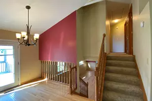 303 Pinehurst Ct E, Valparaiso, IN 46383 - Photo 12