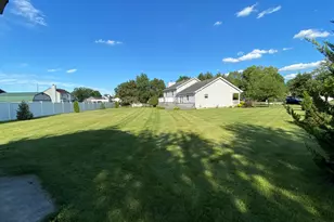 303 Pinehurst Ct E, Valparaiso, IN 46383 - Photo 64