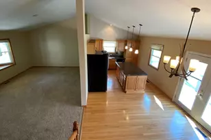 303 Pinehurst Ct E, Valparaiso, IN 46383 - Photo 38
