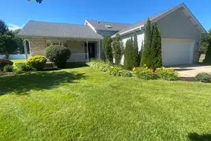 303 Pinehurst Ct E, Valparaiso, IN 46383 - Photo 72