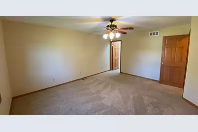 303 Pinehurst Court E, Valparaiso, IN 46383 - Photo 30