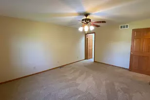 303 Pinehurst Ct E, Valparaiso, IN 46383 - Photo 30