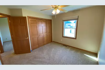 303 Pinehurst Court E, Valparaiso, IN 46383 - Photo 32