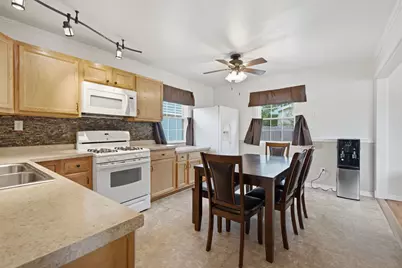8004 Jennings Place, Merrillville, IN 46410 - Photo 4