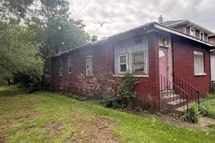 735 Carolina St, Gary, IN 46402 - Photo 2