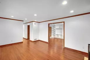 1124 Lisa Ln, Schererville, IN 46375 - Photo 6