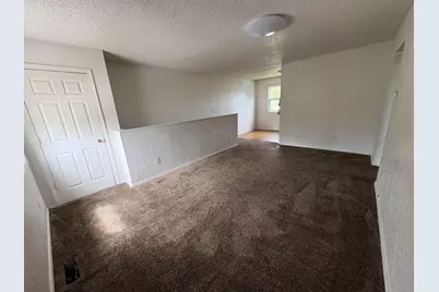 211 Railroad #B, Kentland, IN 47951 - Photo 10