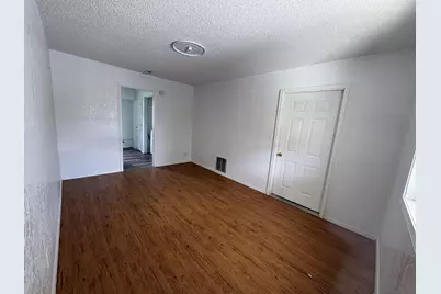 211 Railroad #B, Kentland, IN 47951 - Photo 2