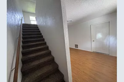 211 Railroad #B, Kentland, IN 47951 - Photo 6