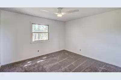 761 S 300 E, La Porte, IN 46350 - Photo 20