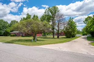 761 S 300 E, La Porte, IN 46350 - Photo 32