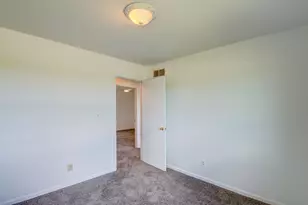 761 S 300 E, La Porte, IN 46350 - Photo 24