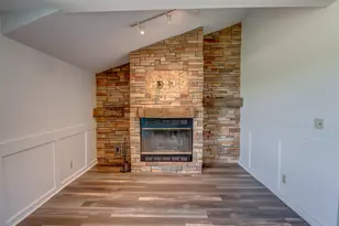 761 S 300 E, La Porte, IN 46350 - Photo 10