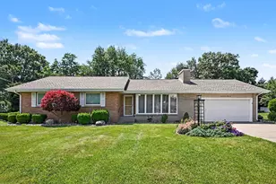 136 Country Club Dr, La Porte, IN 46350 - Photo 1