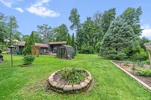 2337 Four Seasons Pkwy, Crown Point, IN 46307 - Photo 18
