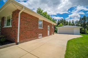 548 South St, Munster, IN 46321 - Photo 2