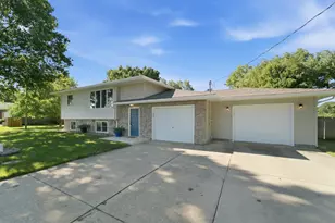 4552 E 200 S, La Porte, IN 46350 - Photo 2