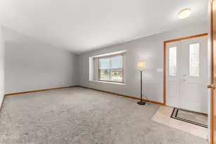 9497 Shelby Ln, Crown Point, IN 46307 - Photo 6