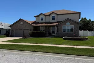 2961 Hillcrest Dr, Dyer, IN 46311 - Photo 2