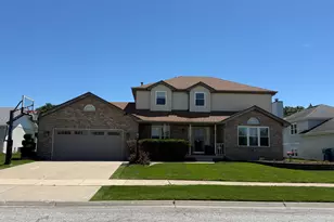 2961 Hillcrest Dr, Dyer, IN 46311 - Photo 1