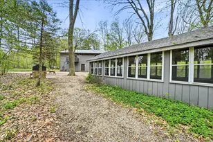 718 N Old Suman Rd, Valparaiso, IN 46383 - Photo 52