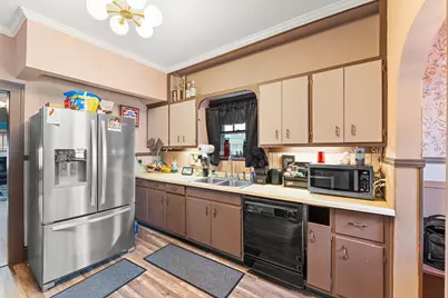 8829 Parrish Avenue, Highland, IN 46322 - Photo 10