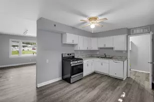 7713 Hendricks Pl, Merrillville, IN 46410 - Photo 10