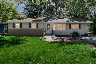 7713 Hendricks Pl, Merrillville, IN 46410 - Photo 2