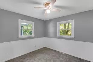 7713 Hendricks Pl, Merrillville, IN 46410 - Photo 16