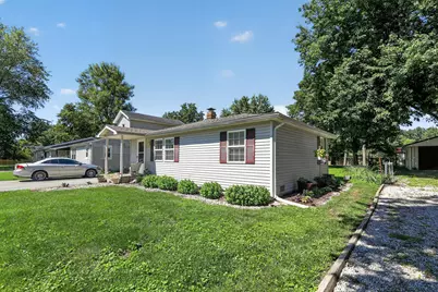 5641 N Clover West Drive, Fairland, IN 46126 - Photo 2
