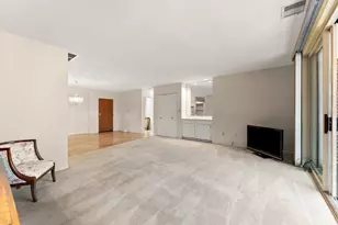 910 Ridge Rd, Munster, IN 46321 - Photo 6
