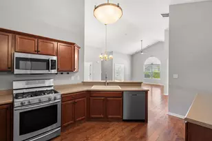 5260 E 109th Pl, Crown Point, IN 46307 - Photo 10