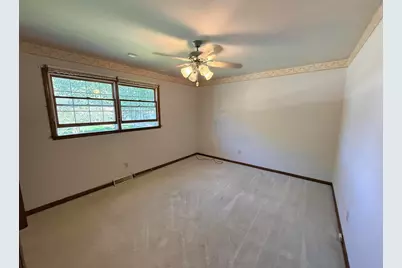1619 W 95th Avenue, Crown Point, IN 46307 - Photo 4