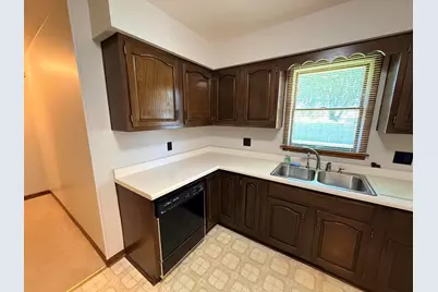 1619 W 95th Avenue, Crown Point, IN 46307 - Photo 10