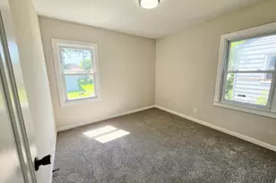 266 Johnson St, Gary, IN 46402 - Photo 8