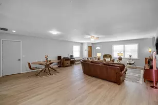 147 E 50 S, Valparaiso, IN 46383 - Photo 4