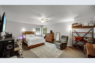 147 E 50 S, Valparaiso, IN 46383 - Photo 6